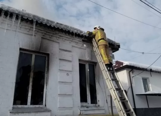 В Малині горів багатоквартирний житловий будинок