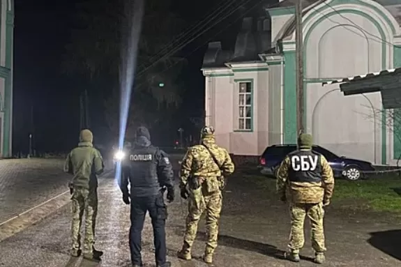 СБУ проводить рейди на дев'яти об'єктах Української православної церкви