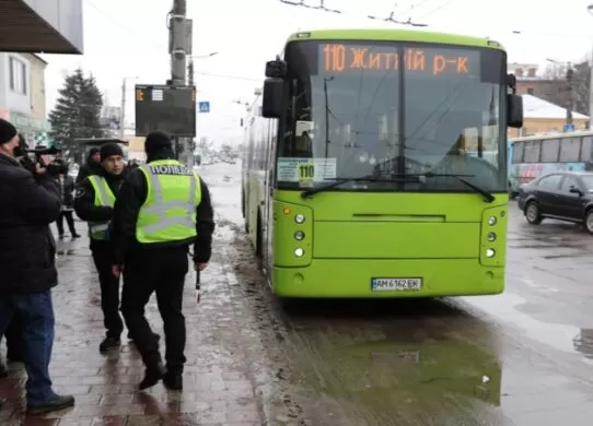 За місяць у Житомирі перевірили понад 300 громадських транспорти