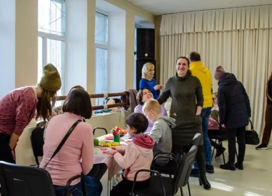Маленьких переселенців ознайомили із позашкільними гуртками у Житомирі