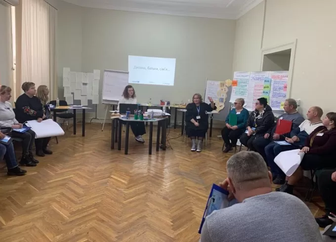 На Житомирщині готують кандидатів у прийомні батьки