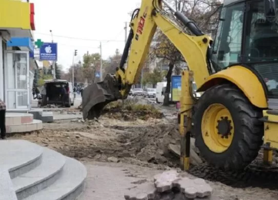 У Житомирі ремонтують тротуари