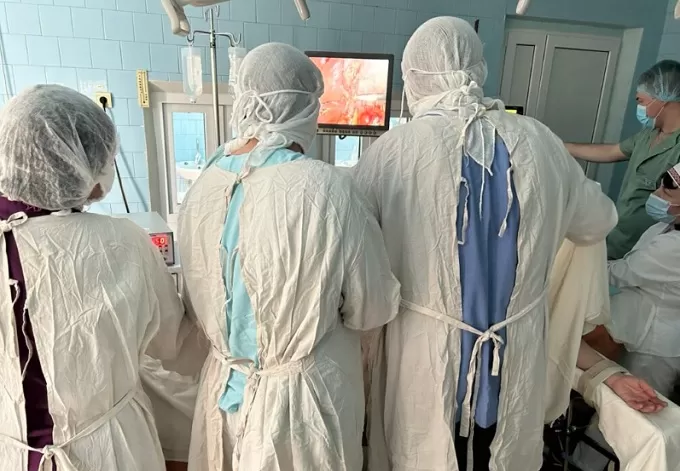 У Житомирській області вперше провели лапароскопічну операцію