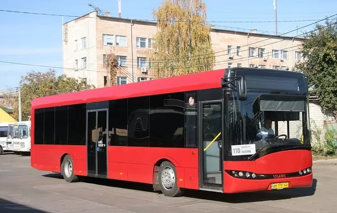 У провідну неділю житомирян будуть підвозити до міського кладовища