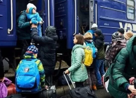 З 18 квітня мешканців Донеччини почнуть безоплатно евакуювати до Житомирської області