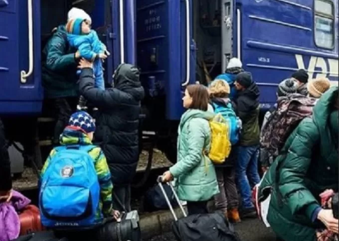 З 18 квітня мешканців Донеччини почнуть безоплатно евакуювати до Житомирської області