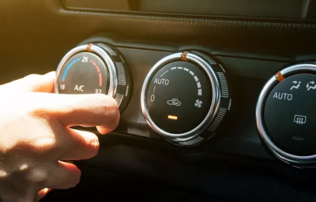 Автомобільний кондиціонер