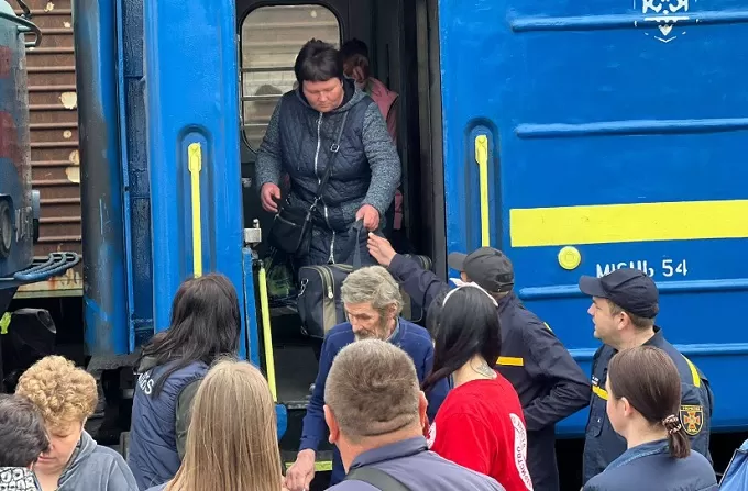 До Житомирської області прибув восьмий потяг із вимушеними переселенцями