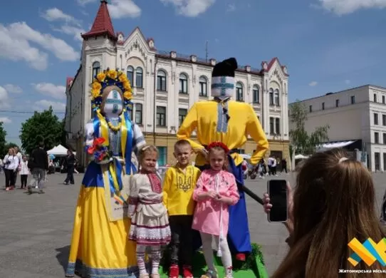 У Житомирі святкують День вишиванки