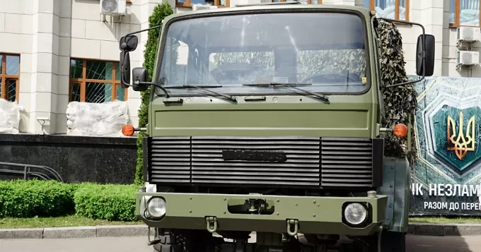 Житомирські батальони ТрО отримали військові вантажівки