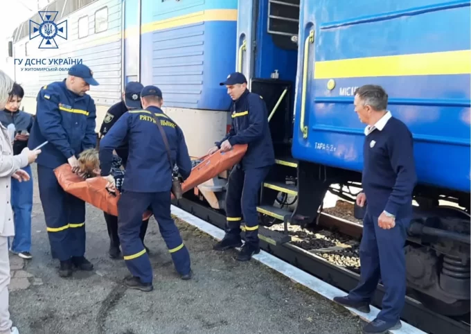 Продовжується евакуація мешканців Сходу країни до Житомирської області