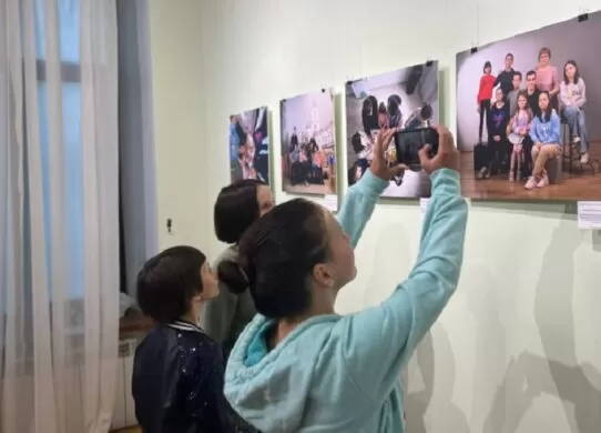 «Один день з життя ВПО» - у Житомирі відкрили фотовиставку