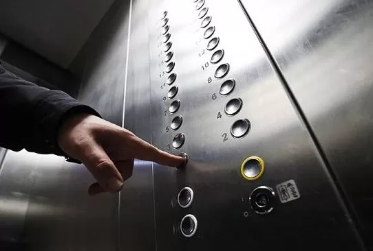 У Житомирі відремонтують ліфти у 53 багатоповерхівках