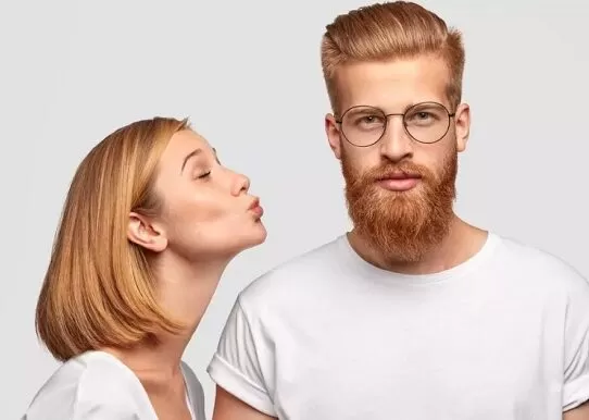 Що таке асексуальність, її основні принципи та як розпізнати асексуала