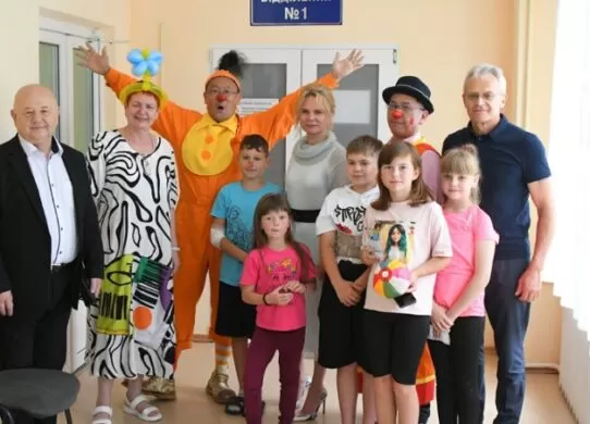 Благодійники з Японії подарували свято дітям в житомирській дитячій лікарні