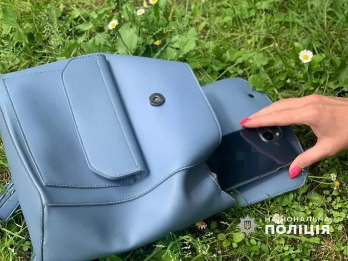 Двоє мешканців Житомира стали жертвами крадіїв на місцевих пляжах