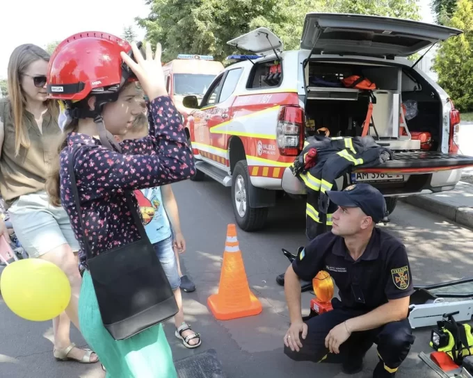 Житомирські діти ознайомилися з роботою силових підрозділів