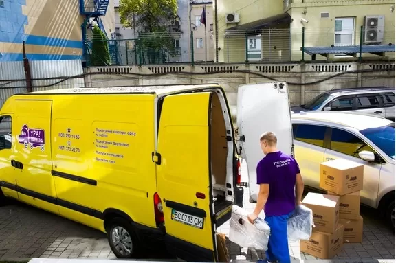 Скільки коштує квартирний переїзд у Львові