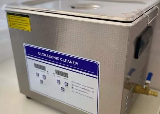 У житомирську дитячу лікарню придбали електрокоагулятор, який допоможе виконувати операції без кровотечі