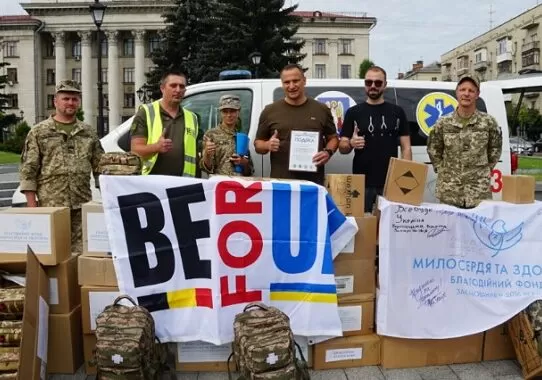 Військові з Житомирщини отримали від благодійників реанімобіль