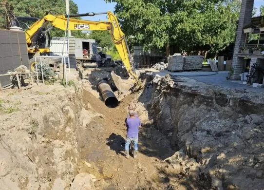 У Житомирі призупинили водопостачання через аварію на мережі водовідведення
