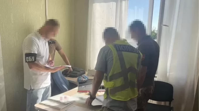 На Житомирщині голова ВЛК налагодила незаконний виїзд ухилянтів за кордон