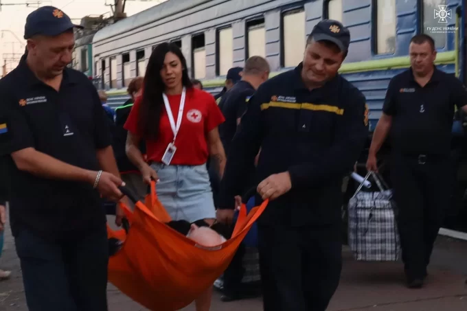 У Житомирську область прибув черговий потяг з евакуйованими