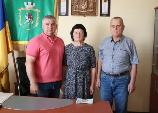 Мати загиблого військового з Житомирщини посприяла у придбанні автомобіля для ЗСУ