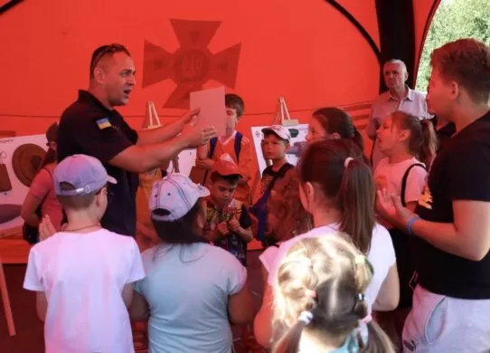 У Житомирській області почав працювати мобільний клас з мінної безпеки