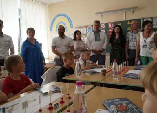 Підготовка до навчального року на Житомирщині: клас безпеки, укриття, шкільні автобуси