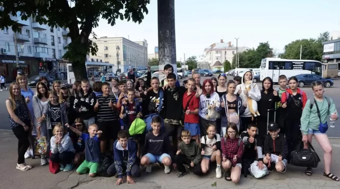 Відпочинок у Карпатах: благодійники організували подорож житомирським дітям-сиротам