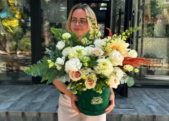 Доставка цветов: поводы для заказа и достоинства