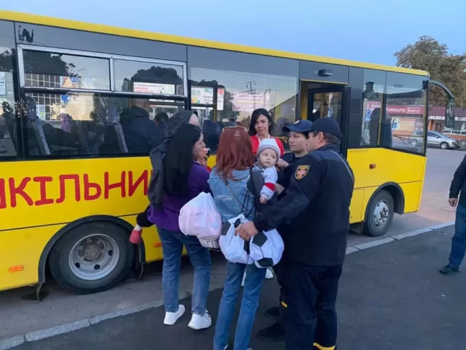 Безоплатна евакуація: на Житомирщину прибув черговий евакуаційний потяг