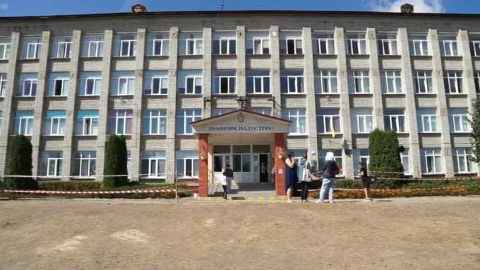 У Житомирі розпочали відновлення ліцею №26