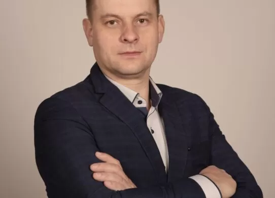 У Житомирі декану, якого судять за хабар, дозволили викладати в університеті