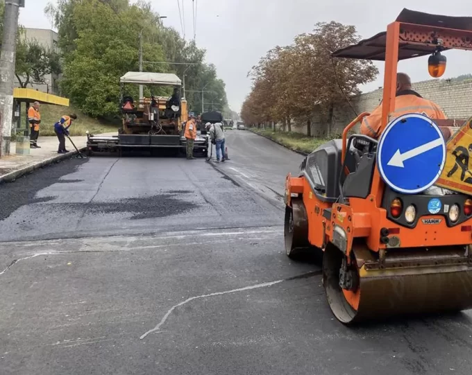 Скільки триватиме асфальтування вулиці Космонавтів у Житомирі?