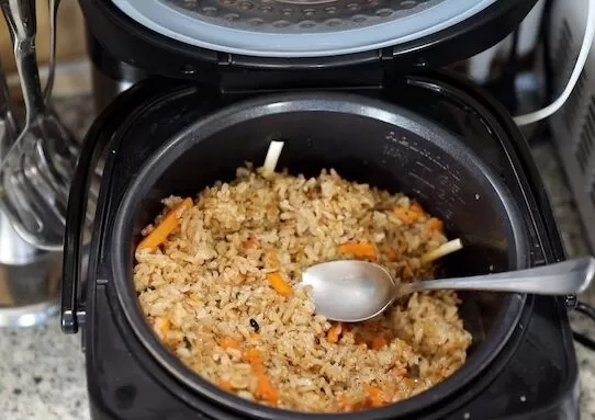 А ви пробували готувати плов у мультиварці?