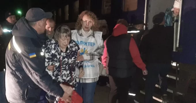 До Житомирської області евакуювалося ще 17 вимушених переселенців