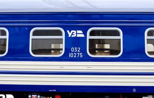 На Житомирщині з рейок зійшли вантажні вагони потягу - деякі маршрути затрималися