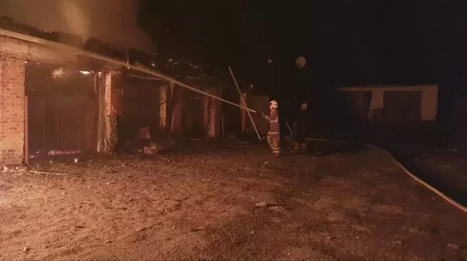 На Житомирщині згоріли 12 гаражів