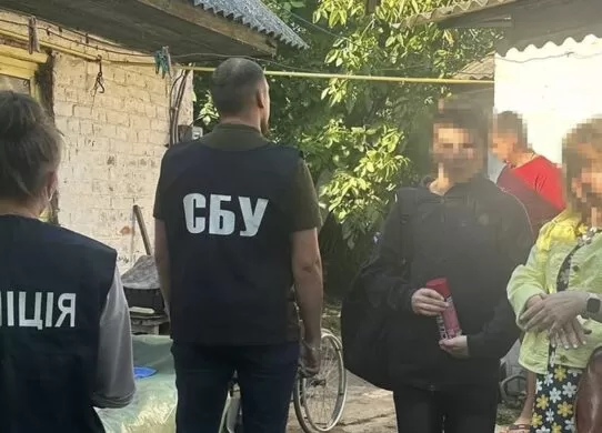 Платили за малюнки на могилах - підлітків на Житомирщині залучили до розпалювання національної ворожнечі: що відомо?