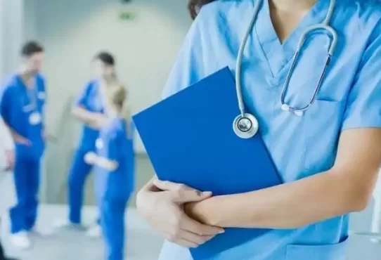 Внутрішньо-переміщених медиків взяли на роботу 32 медзаклади Житомирської області