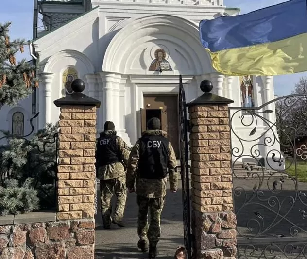 На Житомирщині СБУ перевіряє «московський» храм, за який судяться фсбшні попи
