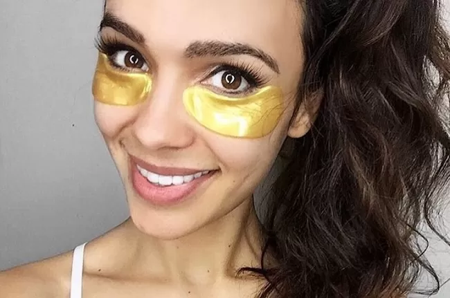 Патчі від мішків під очима Патчі від мішків під очима