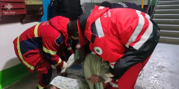 У Житомирі під час пожежі травмувалися двоє людей