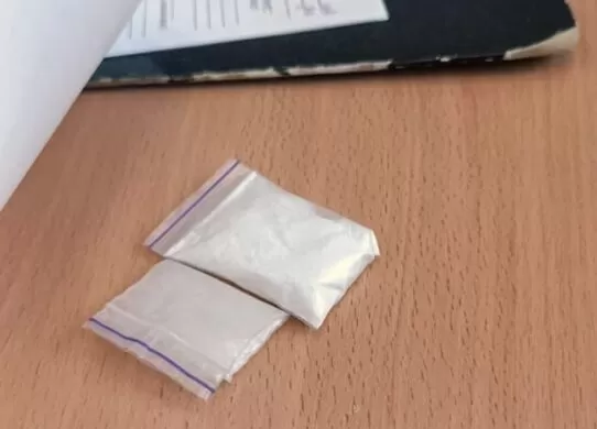 Мешканка Житомирської області принесла до соцслужби психотропи