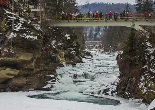Відпочинок у Карпатах взимку