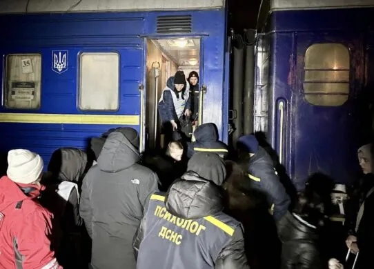 До Житомирщини евакуювали 37 людей з Донецької області