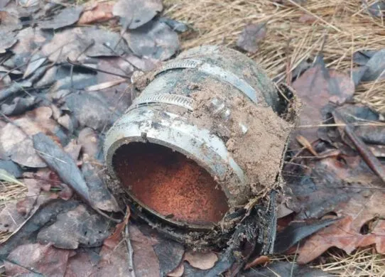 У лісі на Житомирщині виявили бойову частину від ракети
