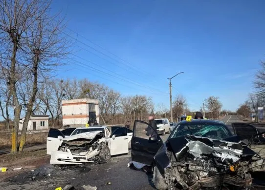 Смертельна ДТП на Житомирщині: двоє людей загинуло у Коростені